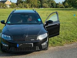 Schwarz Gebraucht 2016 Skoda Octavia RS Kombi | 13.000 € (Fairer Preis)
