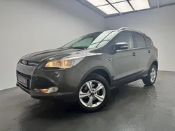 Grau Gebraucht 2016 Ford Kuga Titanium SUV | 11.950 € (Guter Preis)