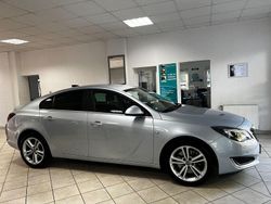 Silber Gebraucht 2016 Opel Insignia Edition Limousine | 11.999 € (Fairer Preis)