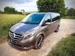 Grau Gebraucht 2016 Mercedes V250 Van / Kleinbus | 40.990 € (Fairer Preis)