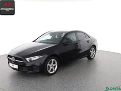Schwarz Gebraucht 2022 Mercedes A250 Night Limousine | 26.680 € (Fairer Preis)