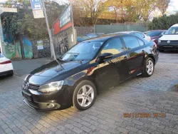 Schwarz Gebraucht 2011 VW Jetta Comfortline Limousine | 4.650 € (Guter Preis)