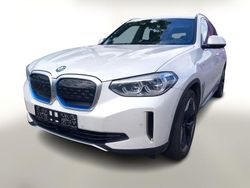Mineralweiss metallic Gebraucht 2021 BMW iX3 Impressive SUV | 33.590 € (Fairer Preis)