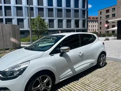 Weiß Gebraucht 2013 Renault Clio IV GT Limousine | 9.100 €