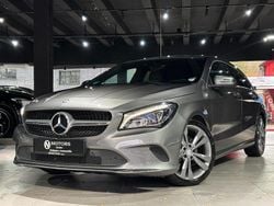 Grau Gebraucht 2016 Mercedes CLA200 Shooting Brake Kombi | 13.999 € (Guter Preis)
