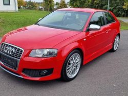 Rot Gebraucht 2007 Audi S3 Sport Limousine | 17.500 € (Teuer)