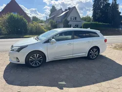 Weiß Gebraucht 2014 Toyota Avensis Executive Kombi | 5.000 € (Guter Preis)