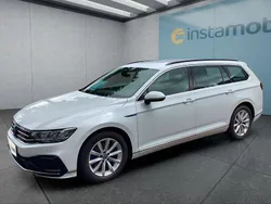 Weiß Gebraucht 2022 VW Passat GTE Kombi | 27.099 € (Fairer Preis)