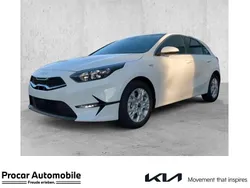 Weiß Gebraucht 2025 Kia Ceed Vision Limousine | 24.280 € (Guter Preis)