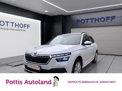 Weiss Gebraucht 2023 Skoda Kamiq Style SUV | 26.922 € (Etwas zu teuer)