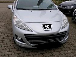 Silber Gebraucht 2012 Peugeot 207 CC Cabrio | 6.000 € (Etwas zu teuer)