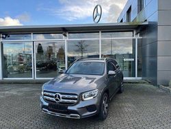 Grau Gebraucht 2023 Mercedes GLB180 SUV | 35.900 € (Etwas zu teuer)