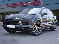 Schwarz Gebraucht 2023 Porsche Cayenne SUV | 102.888 €