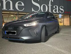 Grau Gebraucht 2018 Hyundai Ioniq Kleinwagen | 14.700 € (Fairer Preis)