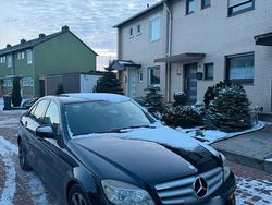 Schwarz Gebraucht 2007 Mercedes C220 Limousine | 2.650 € (Teuer)