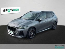 Grau Gebraucht 2022 BMW 220 Active Tourer M Sport Van / Kleinbus | 28.950 € (Fairer Preis)