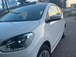 Weiß Gebraucht 2015 VW up! Kleinwagen | 3.200 € (Fairer Preis)