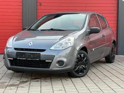 Grau Gebraucht 2012 Renault Clio III Kleinwagen | 3.499 € (Guter Preis)