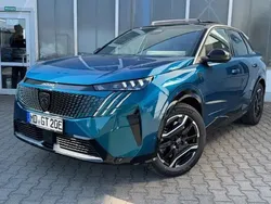 Obsession blau metallic Gebraucht 2024 Peugeot e-3008 GT SUV | 52.800 € (Etwas zu teuer)