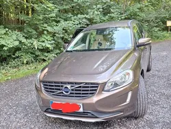 Braun Gebraucht 2015 Volvo XC60 Kinetic SUV | 19.800 €