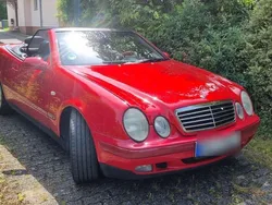 Rot Gebraucht 1999 Mercedes 230 Cabrio | 5.450 €