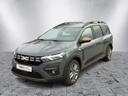 Grau Gebraucht 2023 Dacia Jogger Extreme Limousine | 26.690 € (Etwas zu teuer)