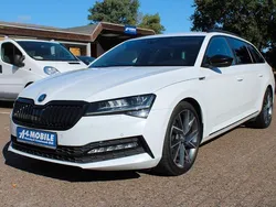 Weiß Gebraucht 2020 Skoda Superb SportLine Limousine | 23.799 € (Fairer Preis)