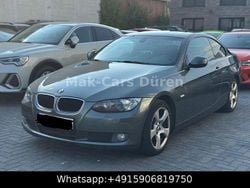 Blau Gebraucht 2010 BMW 320 Comfort Edition Coupé | 5.999 € (Guter Preis)