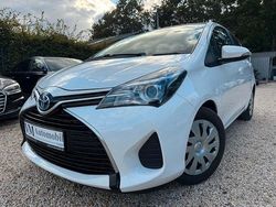Weiß Gebraucht 2015 Toyota Yaris Comfort Kleinwagen | 10.490 € (Fairer Preis)