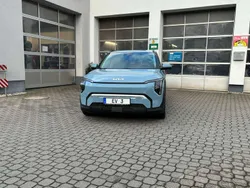 Frostblau Gebraucht 2024 Kia EV3 4 SUV | 43.990 € (Fairer Preis)