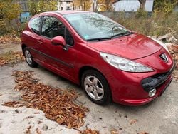 Rot Gebraucht 2007 Peugeot 207 Kleinwagen | 1.000 € (Guter Preis)
