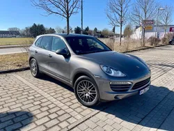 Grau Gebraucht 2011 Porsche Cayenne SUV | 20.500 € (Fairer Preis)