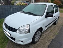 Weiß Gebraucht 2012 Renault Clio IV Authentique Limousine | 4.000 € (Guter Preis)