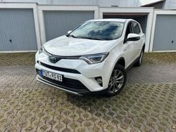 Weiß Gebraucht 2018 Toyota RAV4 SUV | 22.900 € (Fairer Preis)