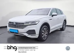 Weiß Gebraucht 2023 VW Touareg Elegance SUV | 55.960 € (Superpreis)