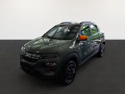 Oliv grau Gebraucht 2023 Dacia Spring Essentiel Kleinwagen | 15.290 € (Etwas zu teuer)