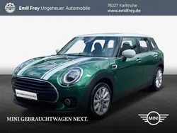 British racing green metallic Gebraucht 2023 Mini Cooper Clubman Classic Kombi | 26.980 € (Fairer Preis)