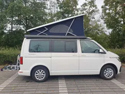 Weiß Gebraucht 2021 VW T6.1 California Van | 62.000 €