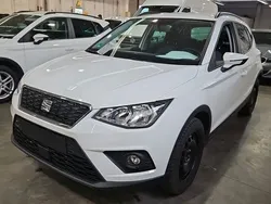 Weiß Gebraucht 2021 Seat Arona Style SUV | 14.290 €