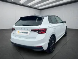 Weiß Gebraucht 2022 Skoda Fabia Limousine | 14.349 € (Guter Preis)