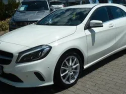 Weiß Gebraucht 2016 Mercedes A180 Urban Limousine | 14.900 € (Fairer Preis)
