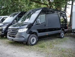 Tiefschwarz Gebraucht 2024 Mercedes Sprinter Van | 37.949 € (Guter Preis)