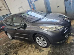 Grau Gebraucht 2008 Peugeot 207 Kombi | 2.400 € (Fairer Preis)
