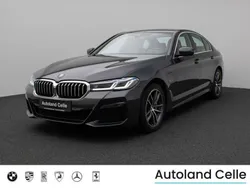 Sophistograu brillanteffekbraun Gebraucht 2021 BMW 520 M Sport Limousine | 37.499 € (Etwas zu teuer)