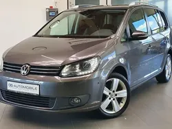 Grau Gebraucht 2013 VW Touran Life Van / Kleinbus | 12.790 € (Etwas zu teuer)