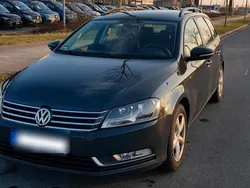 Grau Gebraucht 2014 VW Passat Kombi | 7.800 € (Etwas zu teuer)