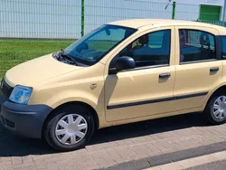 Grün Gebraucht 2009 Fiat Panda Kleinwagen | 990 €