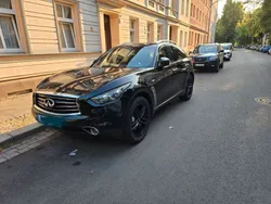 Schwarz Gebraucht 2012 Infiniti Fx30 SUV | 15.900 € (Fairer Preis)