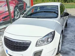 Weiß Gebraucht 2011 Opel Insignia OPC Limousine | 11.990 € (Teuer)