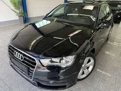 Mythosschwarz (metallic) Gebraucht 2015 Audi A3 Ambiente Limousine | 12.444 € (Fairer Preis)